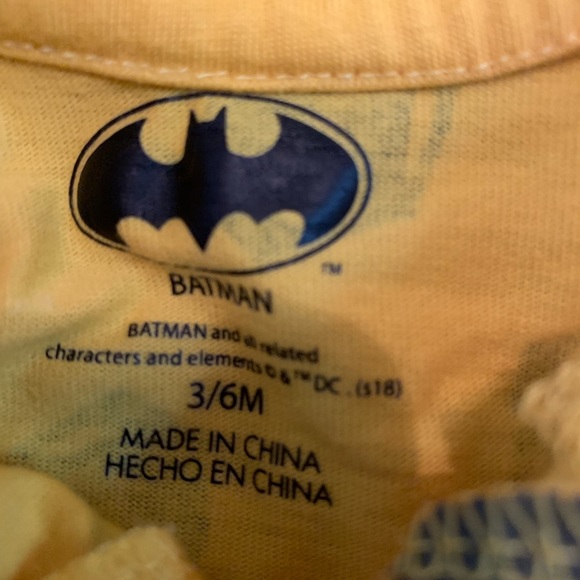 Batman Outfit - Picture 2 of 3